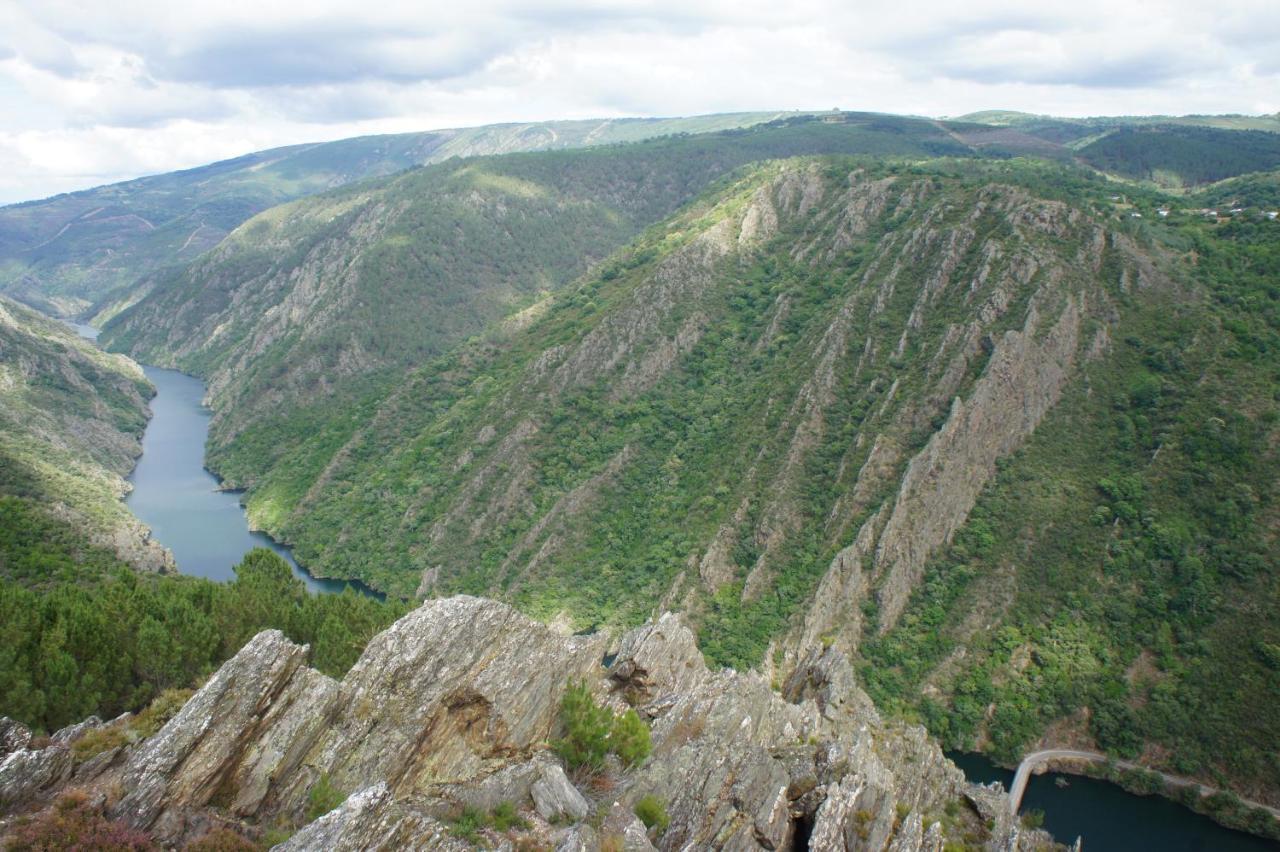 O Muino Casa Ferrador Ribeira Sacra Lägenhet Barantes Exteriör bild